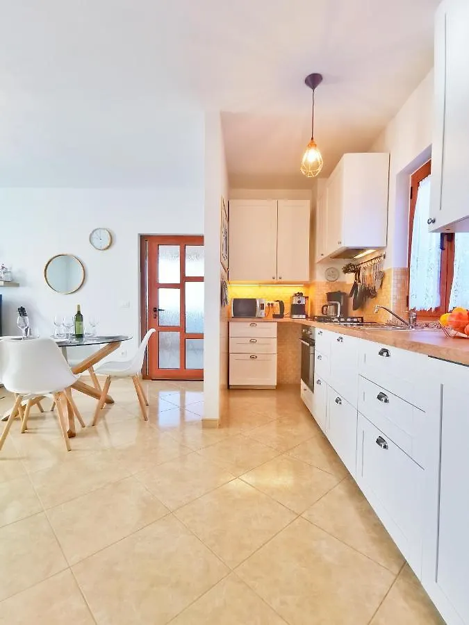 Apartment Artemis Višnjan