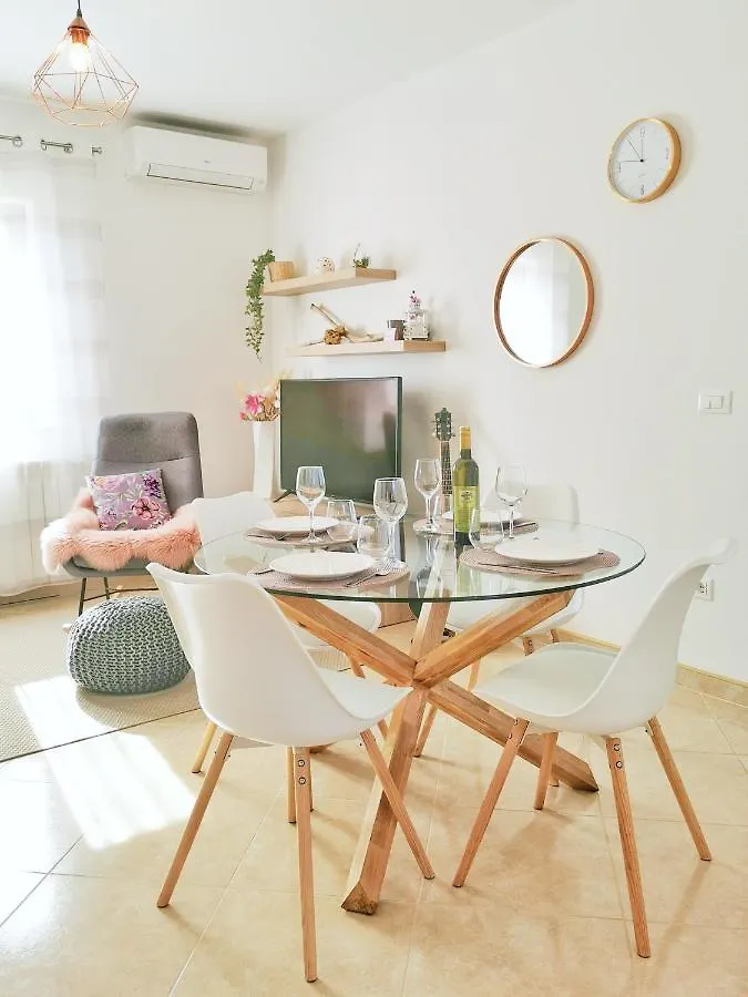 Apartment Artemis Višnjan