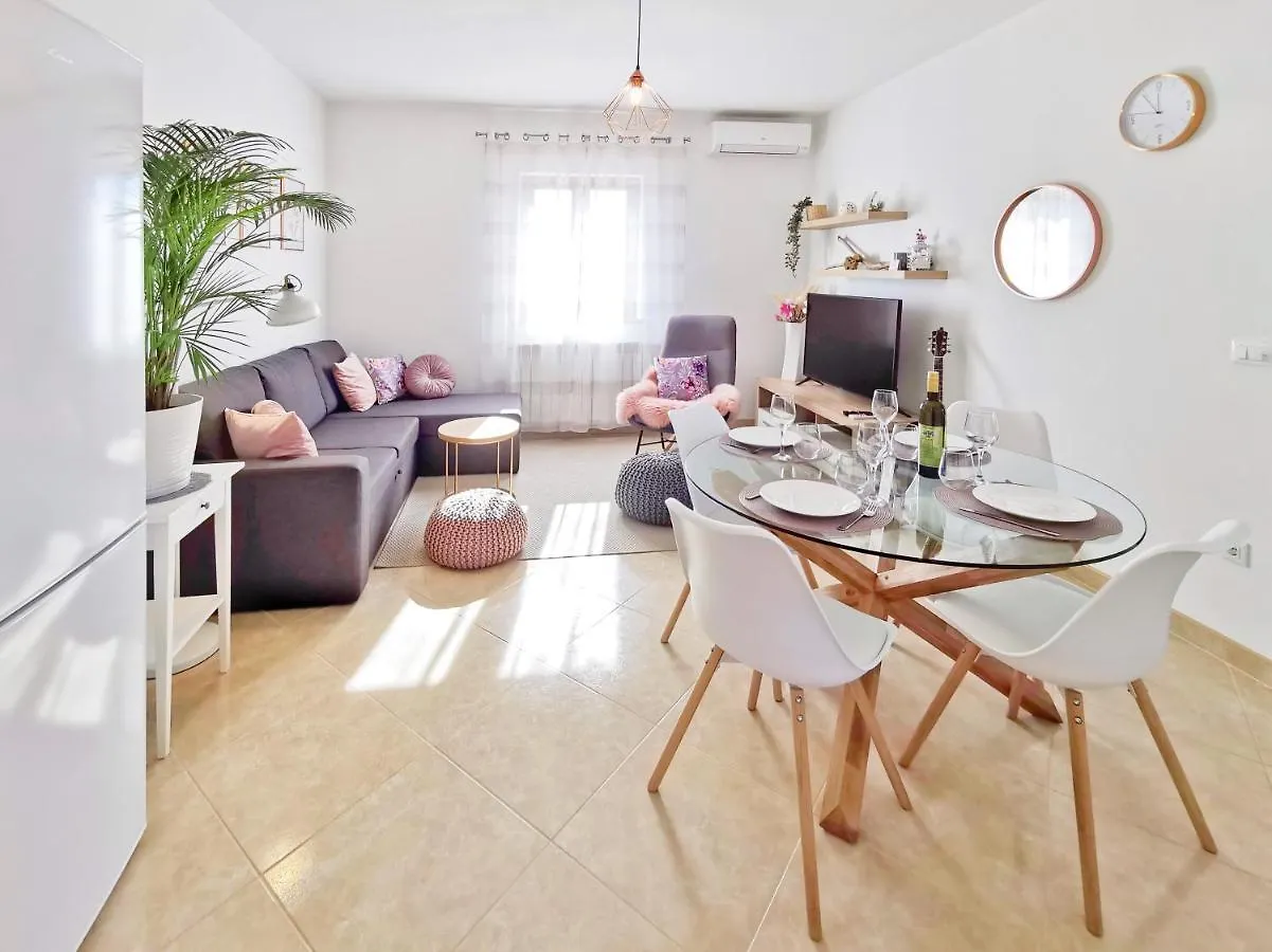 Apartment Artemis Višnjan Kroatien